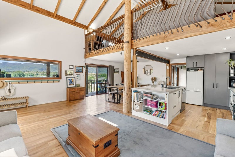 42 Main Road, Luggate, Wānaka - Carousel 2