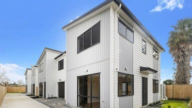 14B Kairanga Street, Māngere East, Auckland - Carousel 1