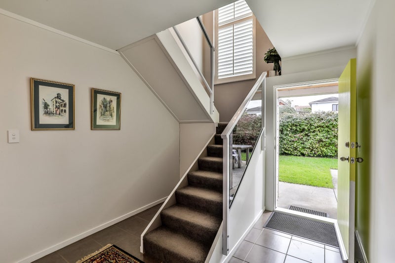 1/180 Stapleford Crescent, Browns Bay, Auckland - Carousel 2