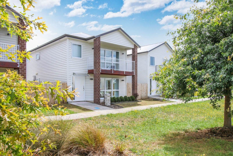 14 Tarapiroe Avenue, Takanini, Auckland - Carousel 21