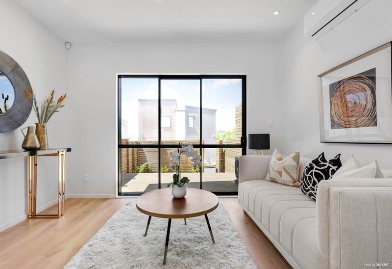 1/62 Highland Park Drive, Highland Park, Auckland - Carousel 14