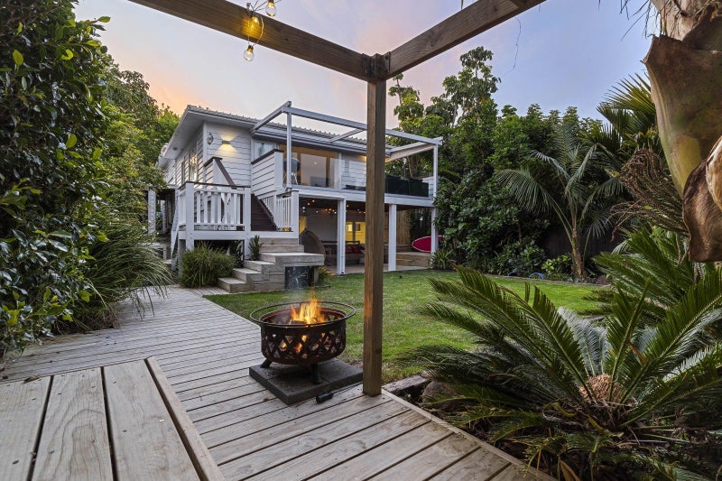 41 Selbourne Street, Grey Lynn, Auckland - Carousel 1