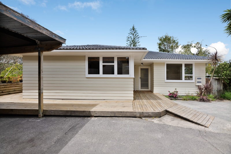 49A Glendene Avenue, Glendene, Auckland - Carousel 2