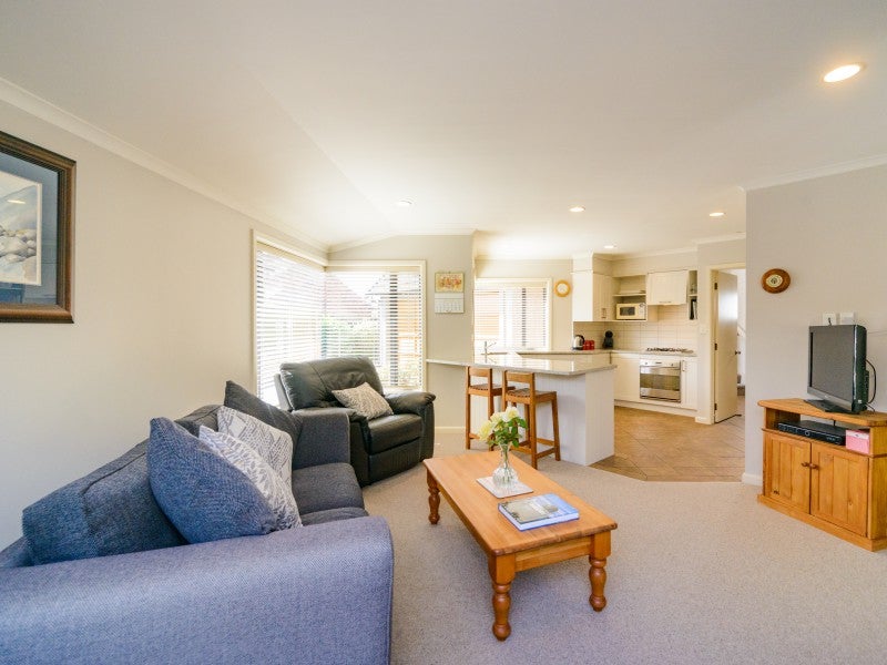 48B Ihaka Street, Hokowhitu, Palmerston North - Carousel 1