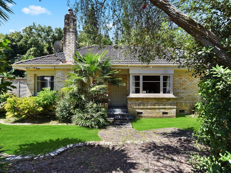 20 Opoia Road, Hamilton East, Hamilton - Carousel 1