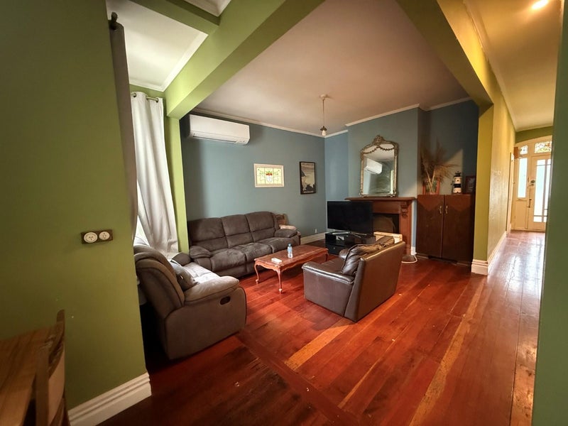 35 Palmer Street, Aro Valley, Wellington - Carousel 2