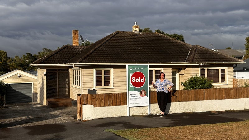 23 Rata Street, Maeroa, Hamilton - Carousel 1