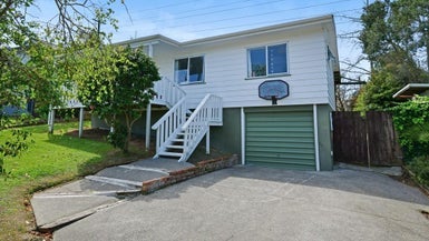 94 Athena Drive, Totara Vale, Auckland - Carousel 1