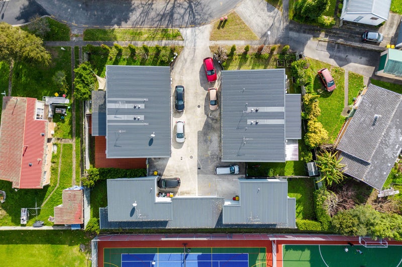 3/11 Crosher Place, Silverdale, Hamilton - Carousel 18