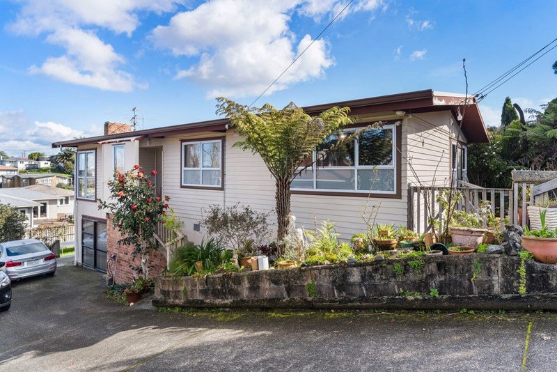 5 Hillview Avenue, New Windsor, Auckland - Carousel 1