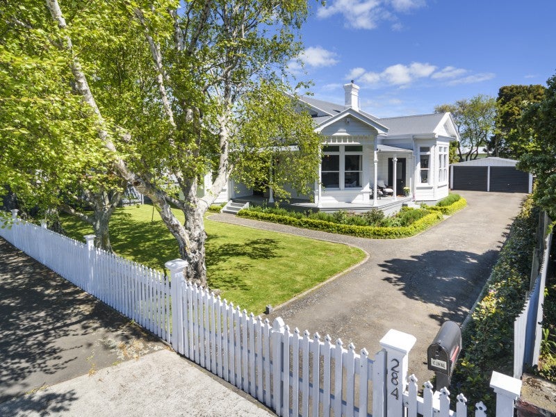 284 Ruahine Street, Terrace End, Palmerston North - Carousel 1