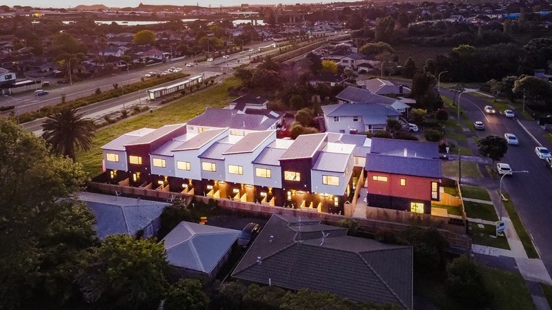 5/6 Williams Avenue, Pakuranga, Auckland - Carousel 1