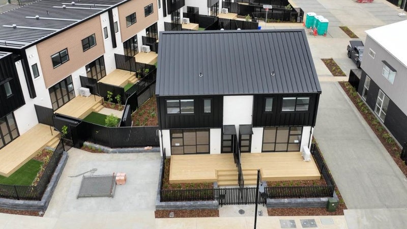 4 Yozin Road, Swanson, Auckland - Carousel 1