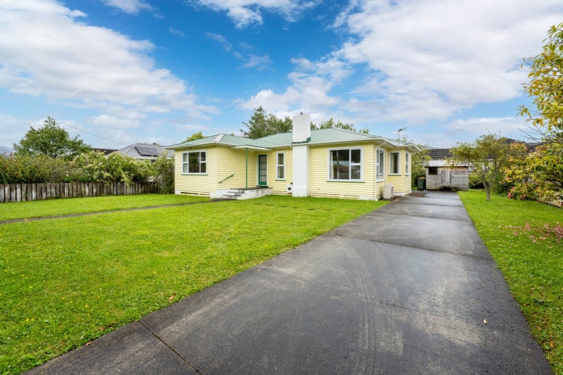 4 Heath Street, Wainuiomata, Lower Hutt - Carousel 1