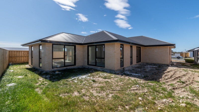 18 Tarata Street, Matua, Tauranga - Carousel 24