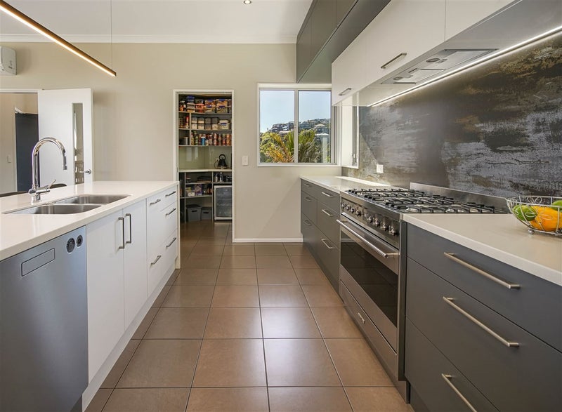 14 Pinnacle Place, Wakatu, Nelson - Carousel 2