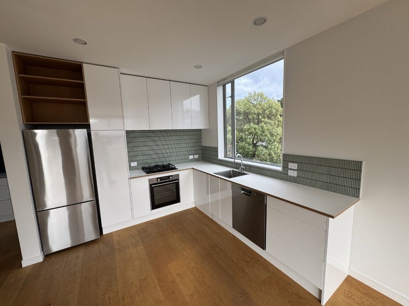 530 Adelaide Road, Berhampore, Wellington - Carousel 2