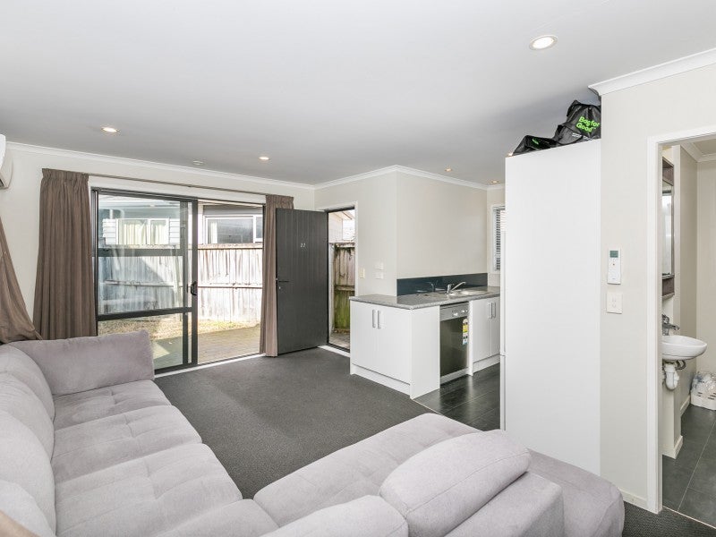 11/232 Killarney Road, Frankton, Hamilton - Carousel 2