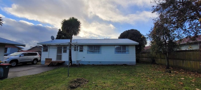 11B Breckons Avenue, Nawton, Hamilton - Carousel 2
