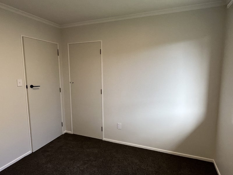 1A Beresford Street, Takaro, Palmerston North - Carousel 18