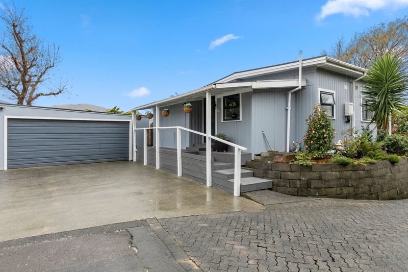 26A Field Street, Silverstream, Upper Hutt - Carousel 1