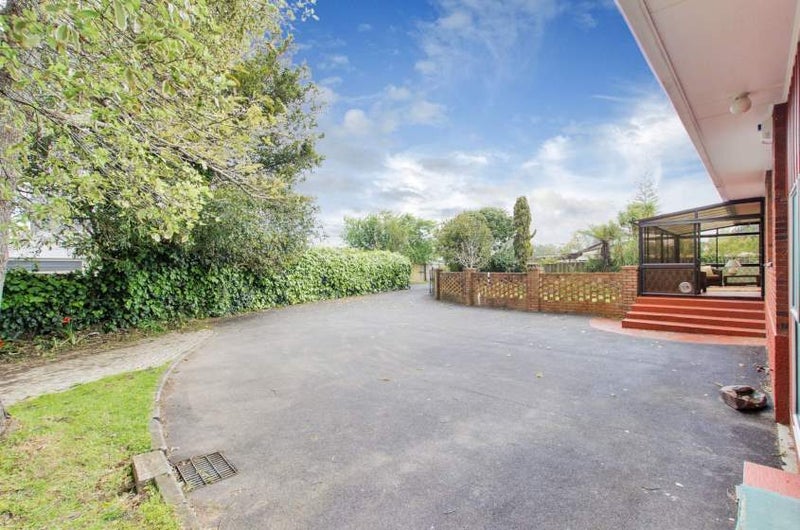 81B Pakuranga Road, Pakuranga, Auckland - Carousel 8