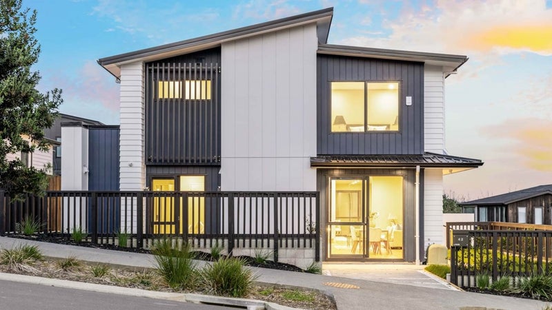 42 Longshore Drive, Long Bay, Auckland - Carousel 1