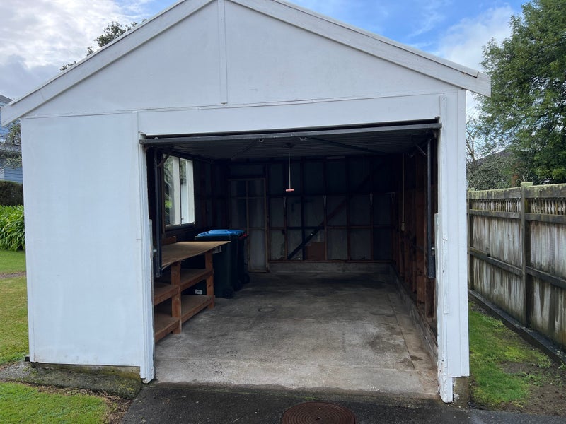 15 Te Kawa Road, One Tree Hill, Auckland - Carousel 15