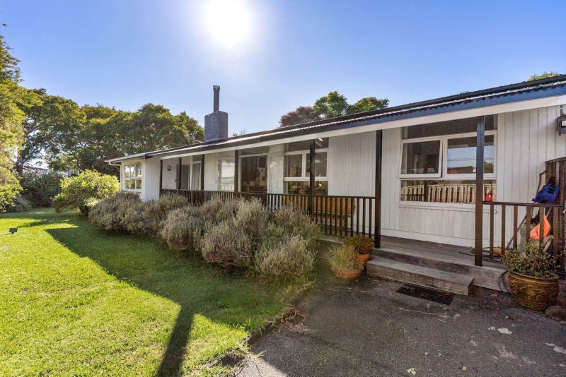 21 Navarre Road, Glendowie, Auckland - Carousel 2