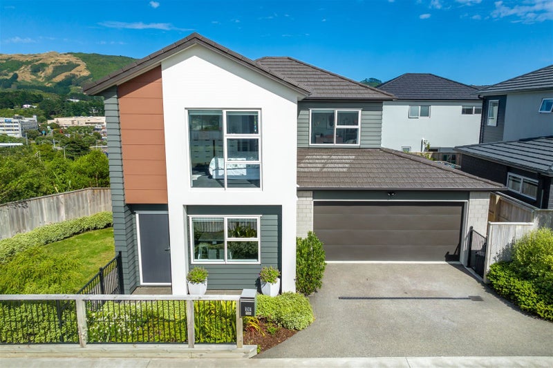 160A John Burke Drive, Aotea, Porirua - Carousel 1