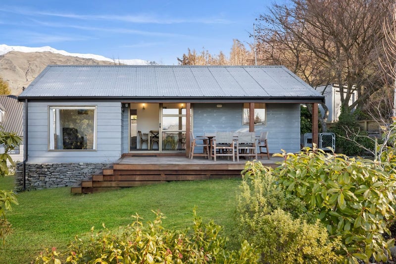 10 Bills Way, Wanaka - Carousel 1
