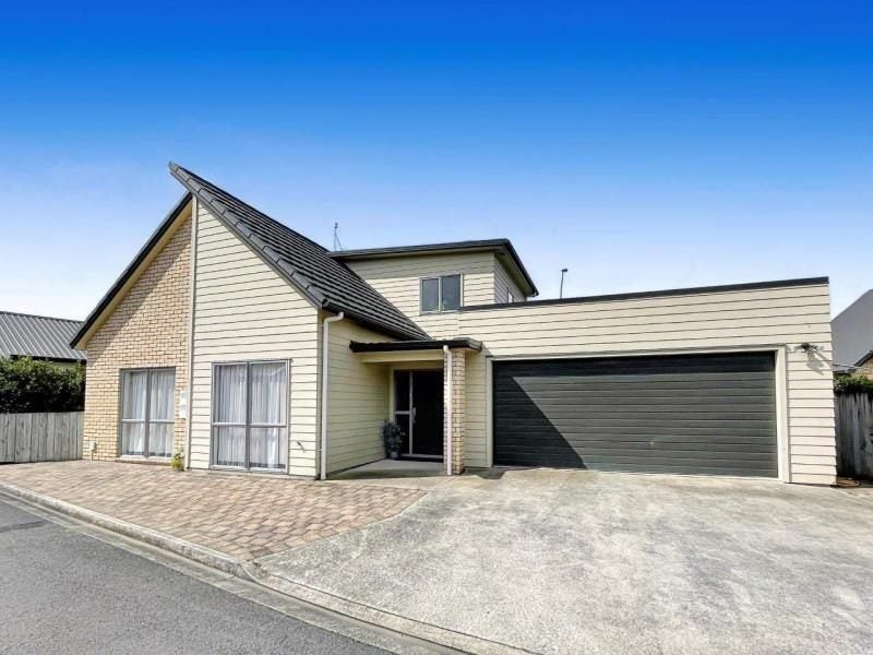8 Braedan Lane, Huntington, Hamilton - Carousel 1