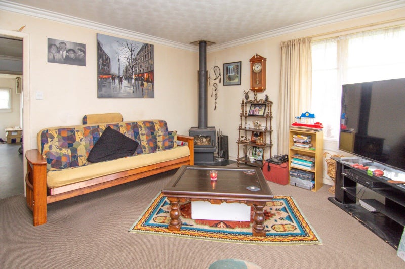 41 Aberdeen Avenue, Takaro, Palmerston North - Carousel 2