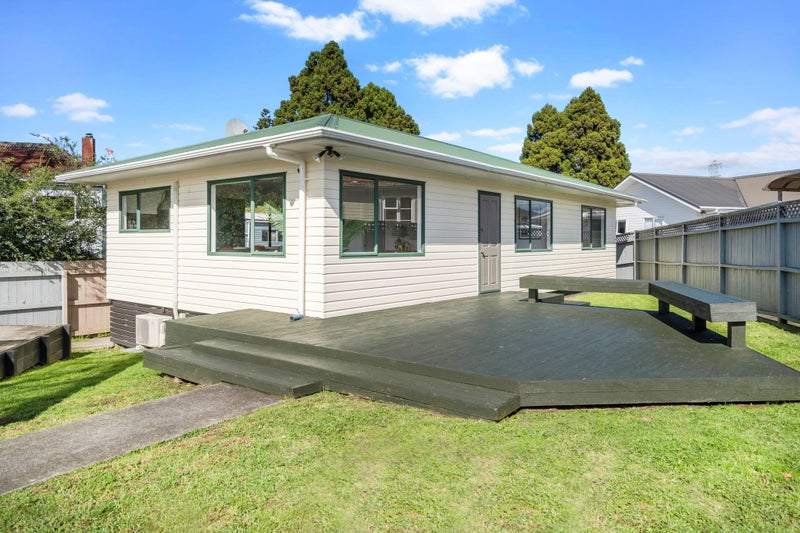 327B Blockhouse Bay Road, Avondale, Auckland - Carousel 1