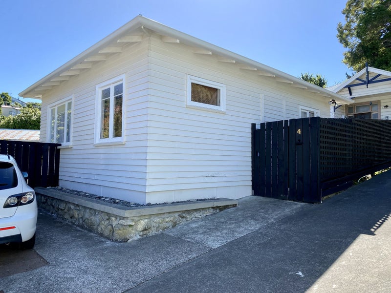 4 Coote Road, Bluff Hill, Napier - Carousel 1