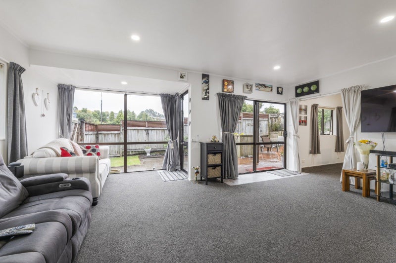 92 Heta Road, Highlands Park, New Plymouth - Carousel 2