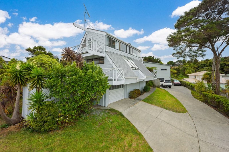 22 Shadon Place, Stanmore Bay, Whangaparaoa - Carousel 1