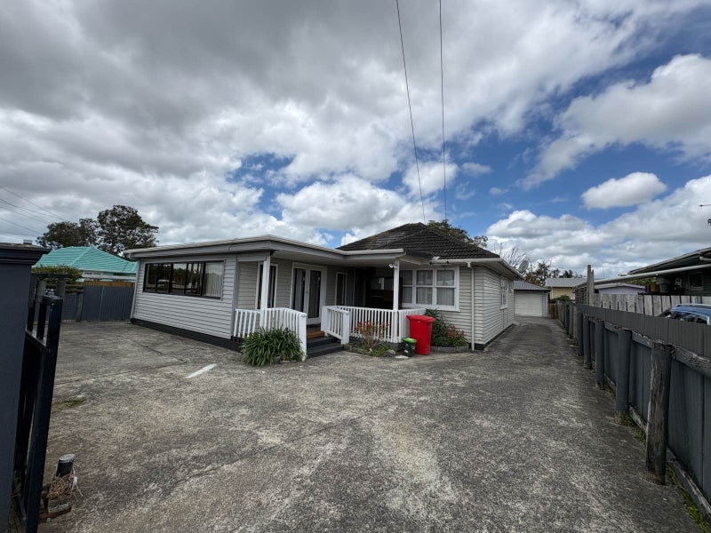 50 Franklyne Road, Otara, Auckland - Carousel 1