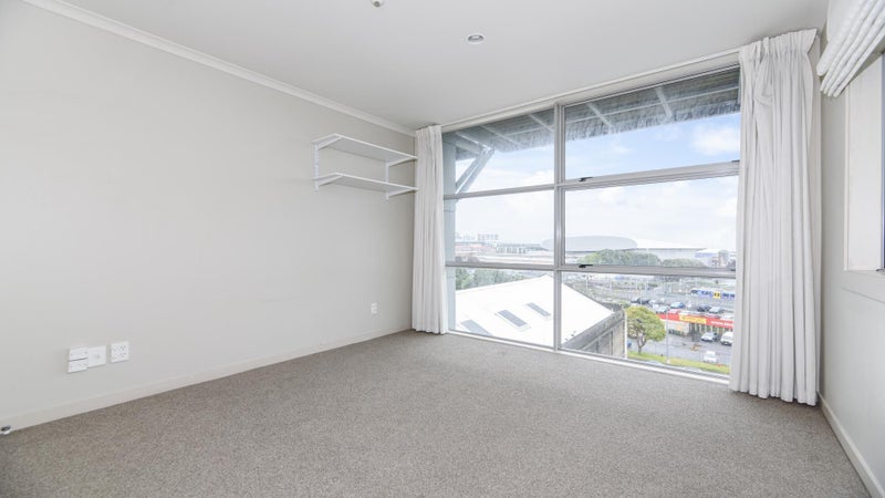 2/30 Augustus Terrace, Parnell, Auckland - Carousel 2