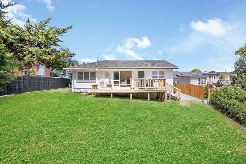 2/16 Monterey Avenue, Otahuhu, Auckland - Carousel 1