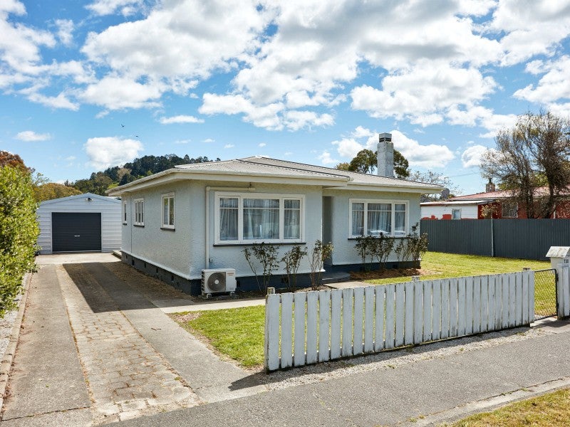 100 De Lautour Road, Inner Kaiti, Gisborne - Carousel 1
