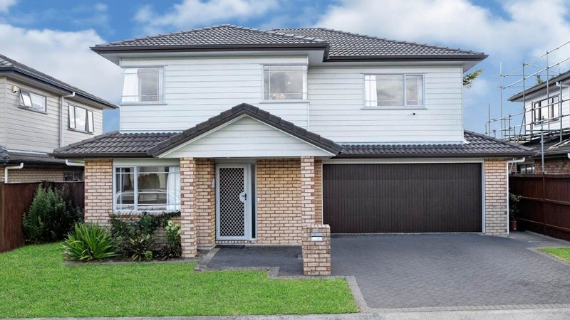 33 Malahide Drive, Flat Bush, Auckland - Carousel 1