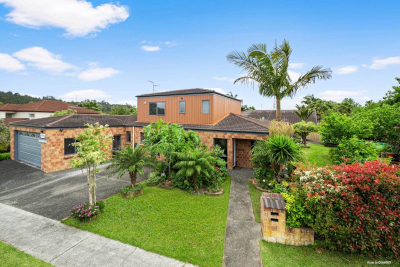1 Kinleith Way, Albany, Auckland - Carousel 1