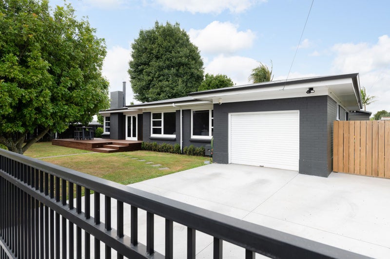 1 Seifert Street, Forest Lake, Hamilton - Carousel 1