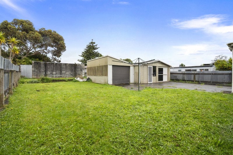 19 Pembroke Street, Highbury, Palmerston North - Carousel 15