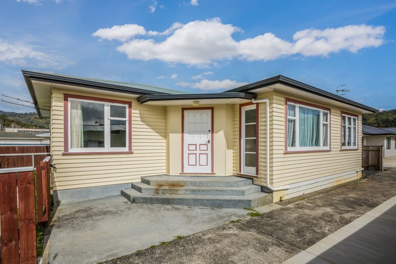 15 Moohan Street, Wainuiomata, Lower Hutt - Carousel 1