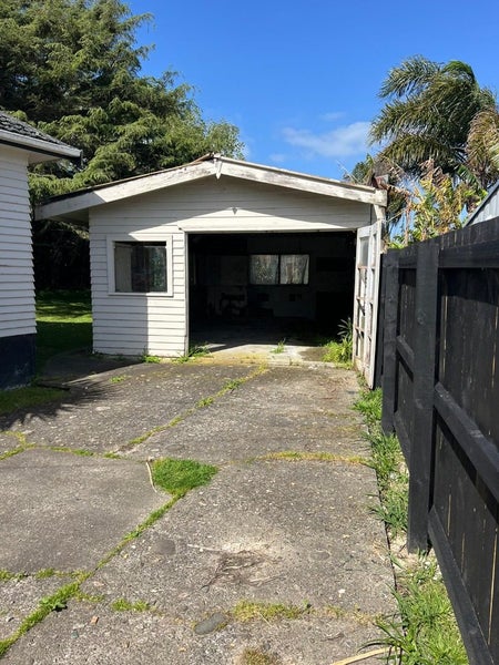 16 Blampied Road, Otara, Auckland - Carousel 15