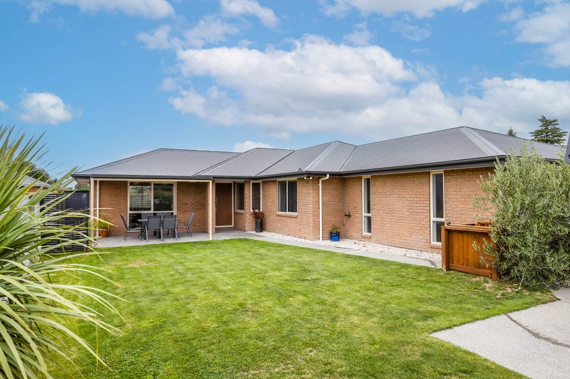 2 Wineberry Avenue, Amberley, Amberley - Carousel 2