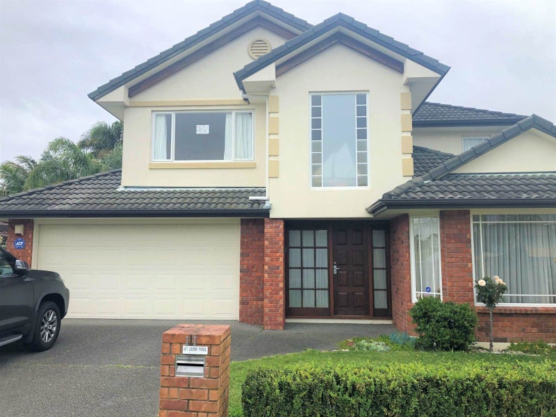 11 Earlshall Drive, Flat Bush, Auckland - Carousel 1