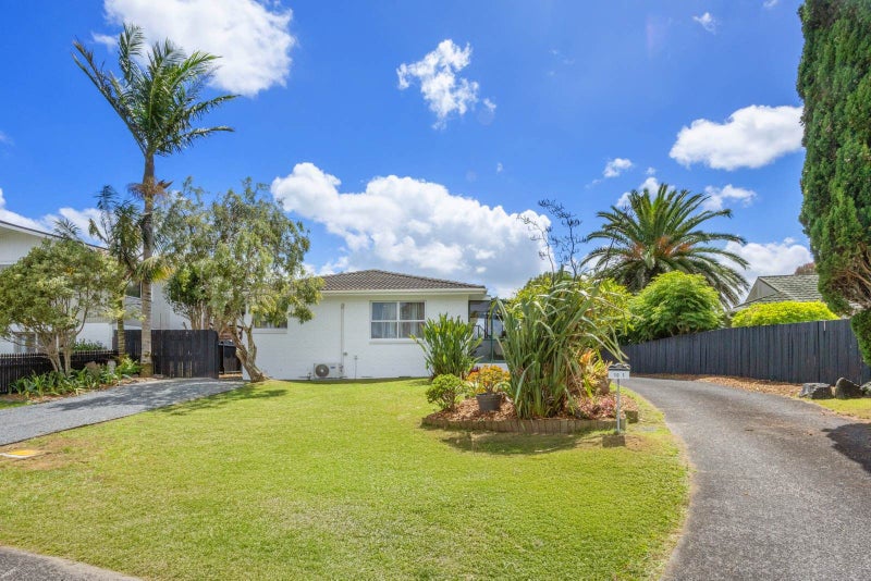 1/10 Frank Evans Place, Henderson, Auckland - Carousel 2